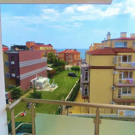 In Azalia 2 Complex 公寓